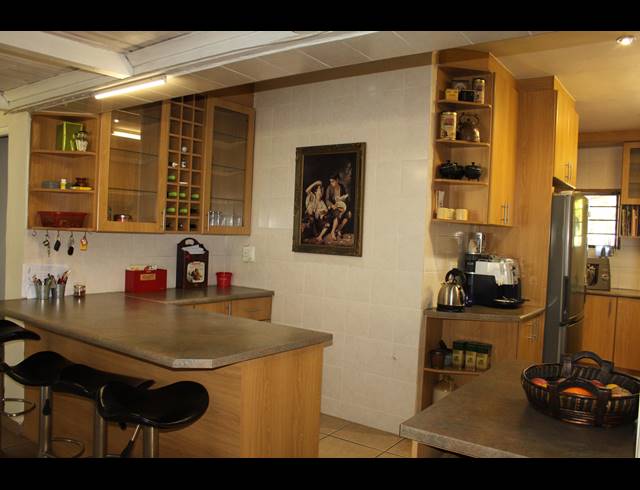 3 BEDROOM HOUSE RENTED IN PAROW NORTH